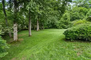 3798 Castlegate Dr, Atlanta, GA 30327 - Photo 35