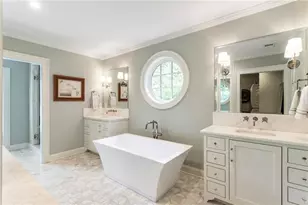 3798 Castlegate Dr, Atlanta, GA 30327 - Photo 23