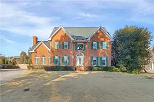 1402 Bromley Dr SE, Snellville, GA 30078 - Photo 3