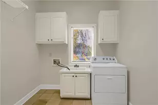 1402 Bromley Dr SE, Snellville, GA 30078 - Photo 41