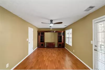 731 Bridgewood Court, Lithonia, GA 30058 - Photo 33