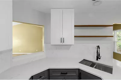 731 Bridgewood Court, Lithonia, GA 30058 - Photo 13