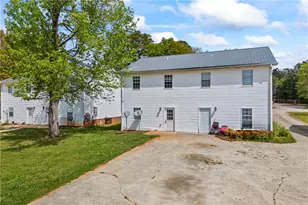 147 Westchester Cir, Athens, GA 30606 - Photo 3