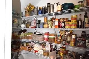 4925 Sealy Cir, Peachtree Corners, GA 30092 - Photo 9