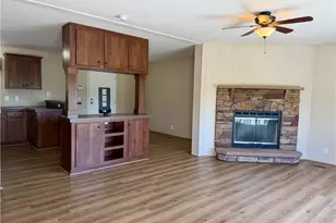 2496 Venture Dr, Gainesville, GA 30506 - Photo 3