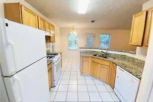 5528 Silver Springs Dr, Sugar Hill, GA 30518 - Photo 9