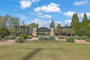 2875 Englewood Dr, Cumming, GA 30040 - Photo 37