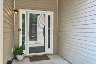 510 Jefferson Walk Cir, Jefferson, GA 30549 - Photo 3