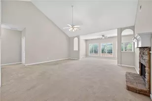 510 Jefferson Walk Cir, Jefferson, GA 30549 - Photo 5