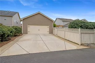 298 S Village Square, Canton, GA 30115 - Photo 31