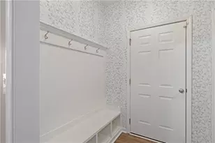 298 S Village Square, Canton, GA 30115 - Photo 15