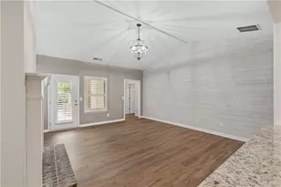 298 S Village Square, Canton, GA 30115 - Photo 11