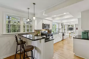 1151 Roxboro Cove NE, Atlanta, GA 30324 - Photo 19