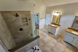 11640 Vista Forest Dr, Alpharetta, GA 30005 - Photo 19