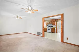 5760 Brenda Dr SW, Mableton, GA 30126 - Photo 5