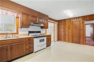 5760 Brenda Dr SW, Mableton, GA 30126 - Photo 11