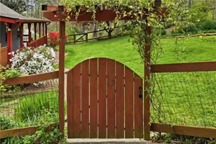 360 Crestwood Dr, Canton, GA 30114 - Photo 3