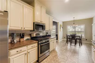 449 Glouchester Dr, Locust Grove, GA 30248 - Photo 9