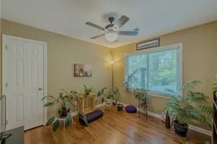 733 Ridgeview Dr SW, Lilburn, GA 30047 - Photo 37