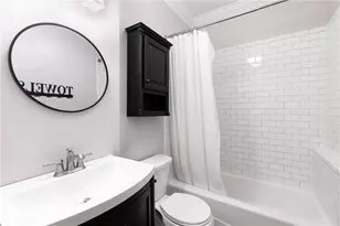 2417 Glenwood Dr NE, Atlanta, GA 30305 - Photo 17