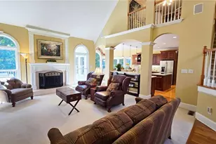 4110 Runnymede Dr SW, Lilburn, GA 30047 - Photo 11