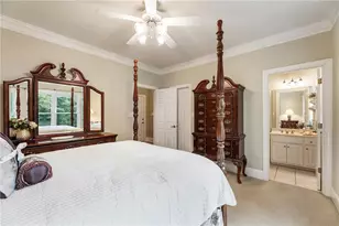 4110 Runnymede Dr SW, Lilburn, GA 30047 - Photo 17