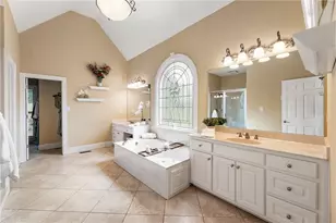 4110 Runnymede Dr SW, Lilburn, GA 30047 - Photo 15