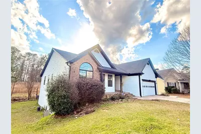 557 Vickers Lane, Locust Grove, GA 30248 - Photo 3