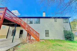 557 Vickers Ln, Locust Grove, GA 30248 - Photo 5