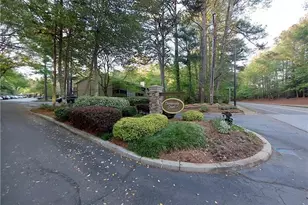 1003 Dunbar Dr, Atlanta, GA 30338 - Photo 3