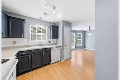 222 Fox Creek Boulevard, Woodstock, GA 30188 - Photo 7