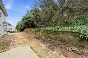 222 Fox Creek Blvd, Woodstock, GA 30188 - Photo 37