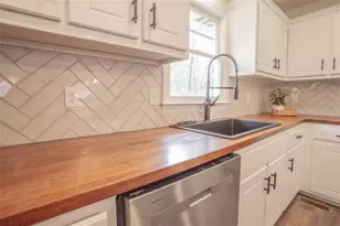 232 Cypress Cir, Carrollton, GA 30116 - Photo 9