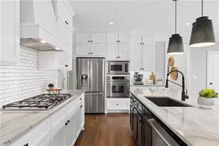 1903 Sandlewood Ln, Chamblee, GA 30341 - Photo 9