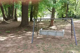 2733 Old Dawsonville Rd, Gainesville, GA 30506 - Photo 25