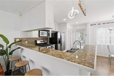 2232 Dunseath Avenue NW #206, Atlanta, GA 30318 - Photo 7