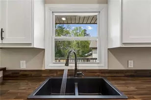 2526 Hamill Dr, Buford, GA 30519 - Photo 25