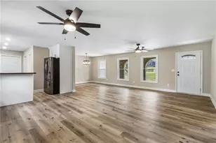 2526 Hamill Dr, Buford, GA 30519 - Photo 15