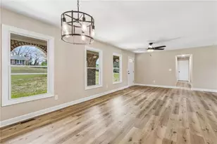 2526 Hamill Dr, Buford, GA 30519 - Photo 11