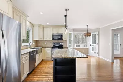 2697 S Arbor Drive, Marietta, GA 30066 - Photo 11