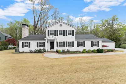 669 Dixon Drive, Gainesville, GA 30501 - Photo 1