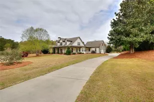 325 Brook Hollow Ln, Loganville, GA 30052 - Photo 3