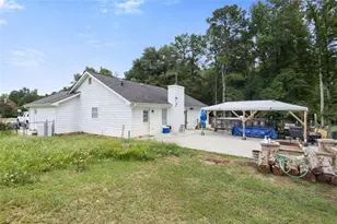 1729 Brandi Ln, Loganville, GA 30052 - Photo 25