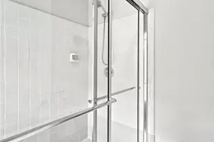 29 Lake Villa Dr, Roswell, GA 30076 - Photo 23