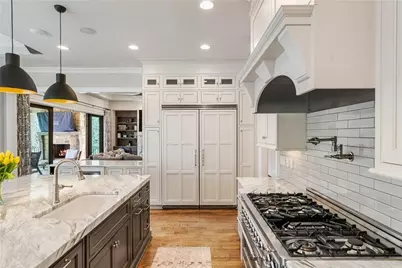 5265 Peachtree Dunwoody Road, Sandy Springs, GA 30342 - Photo 11