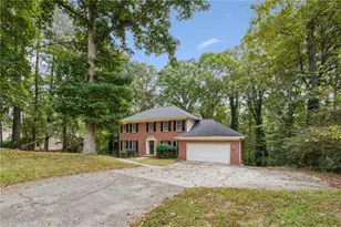 3732 Hollow Tree Ln SW, Lilburn, GA 30047 - Photo 3