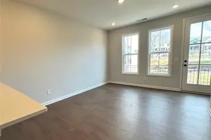 1369 Breezy Circle SE, Atlanta, GA 30315 - Photo 5