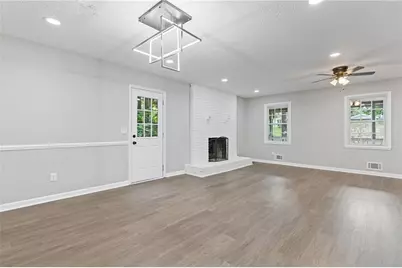 353 Old Rosser Road, Stone Mountain, GA 30087 - Photo 17