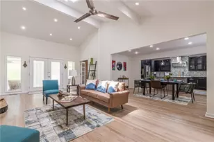 4523 Runnemede Rd NW, Atlanta, GA 30327 - Photo 13