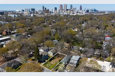 402 Pavillion Street SE, Atlanta, GA 30315 - Photo 3